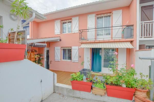 Maison Ciboure 5 pièce(s) 94 m2 + Studio 20m²