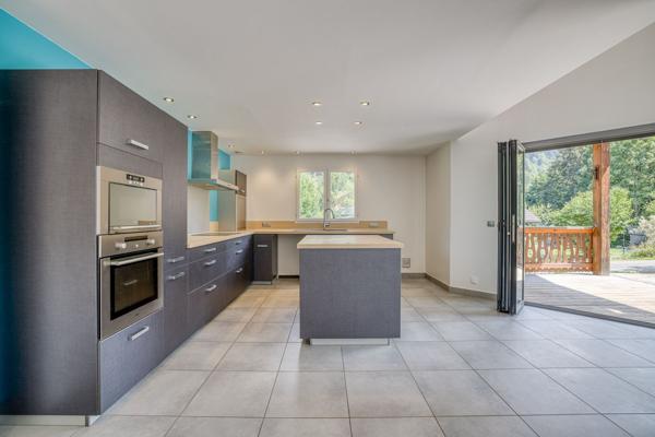 Vente Chalet de luxe Arâches-la-Frasse 6 Pièces 163 m²
