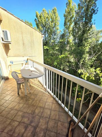 GRAND T2 TERRASSE LA VALENTINE/ LES CAMOINS