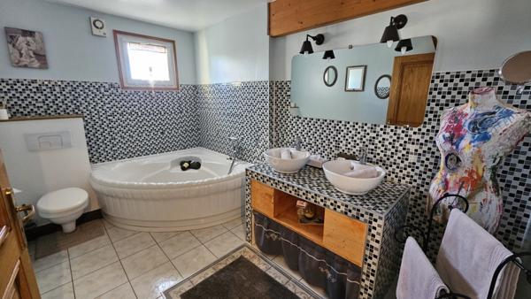 4 Chambres d'hôtes fleurissantes au coeur de Saint Emilion