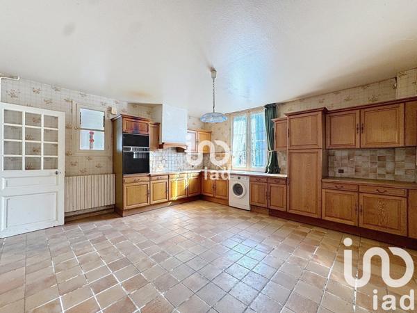 Maison 5 pièces de 144 m² à Vienne-le-Château (51800)