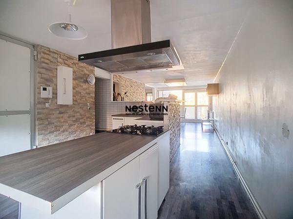 A vendre un appartement lumineux sur Grenoble de 71 m2 proche transport avec balcon