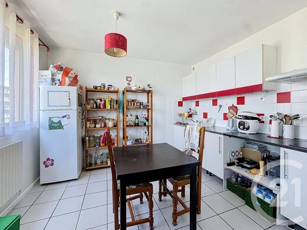Appartement F2 à vendre  3 pièces - 49,77 m 2   VANDOEUVRE LES NANCY  - 54