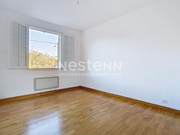 Maison avec vie de plain pied à vendre à Cublac côté la Rivière de Mansac - 5 chambres - Grand sous sol - Jardin arboré