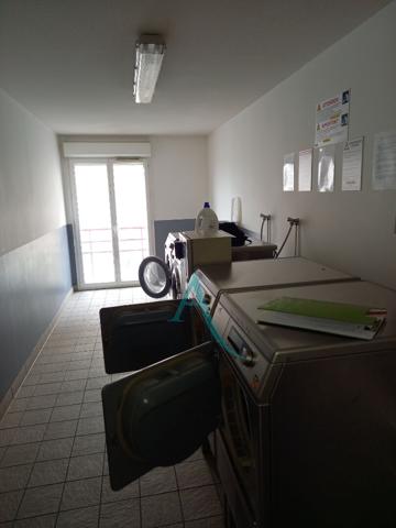 L'ADRESSE VOUS PROPOSE UN CHALEUREUX STUDIO MEUBLE AVEC PARKING PRIVATIF AU PIED DE L'UNIVERSITE