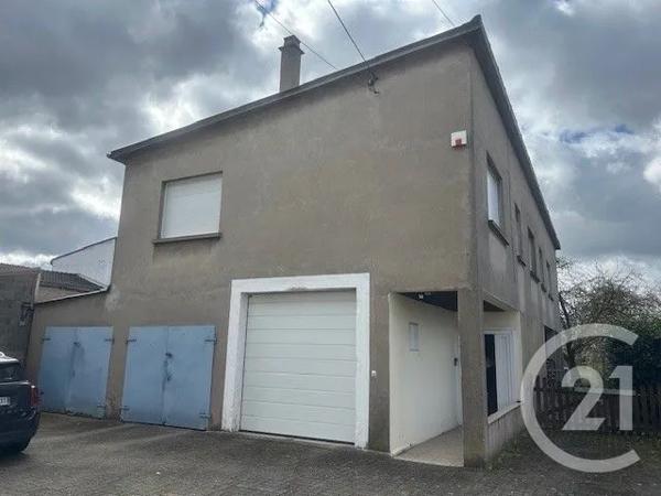 Maison à vendre  11 pièces - 213 m 2   YUTZ  - 57