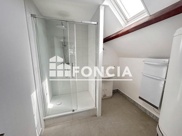 Location Appartement 3 pièces 79.6 m² - ANGLE 9 FBG PIERRE/8 RUE DE MA Charleville Mezieres 08000