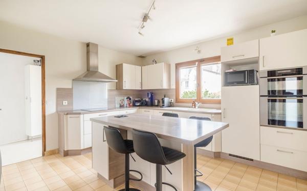 Maison à vendre    5 pièces • 117 m2 Gagny