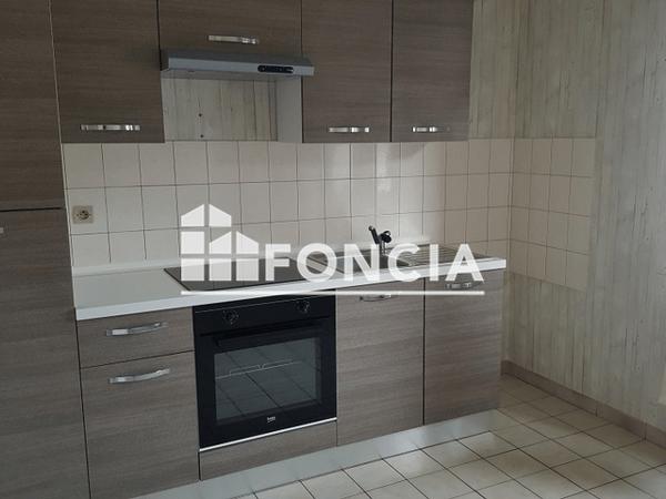 Location Appartement 3 pièces 65.06 m² - 23 RUE JEAN GERSON Rethel 08300