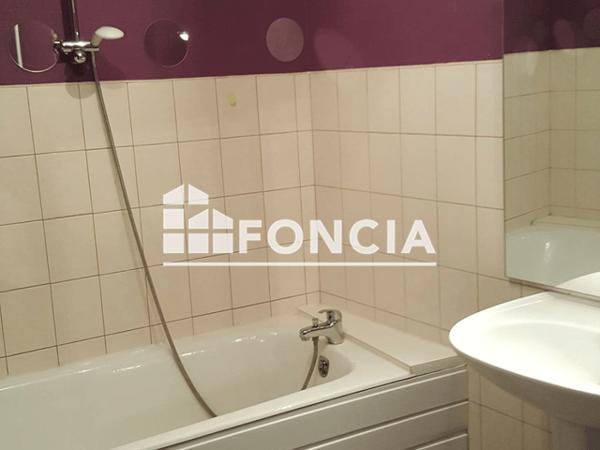 Location Appartement 3 pièces 65.06 m² - 23 RUE JEAN GERSON Rethel 08300