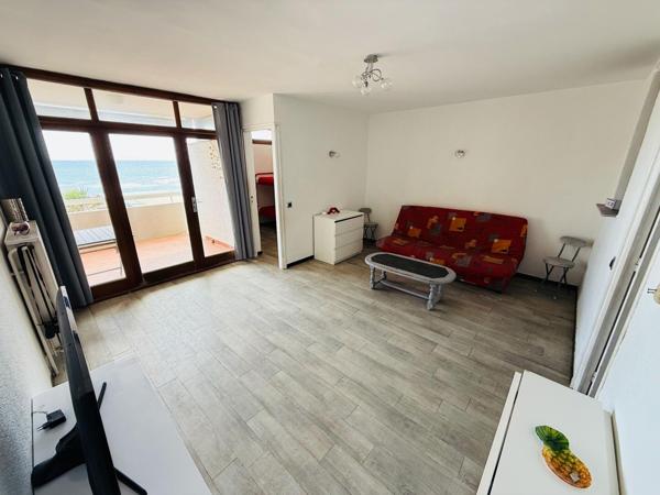 Appartement T1 BIS avec terrasse vue mer