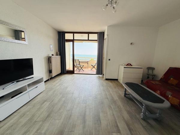 Appartement T1 BIS avec terrasse vue mer