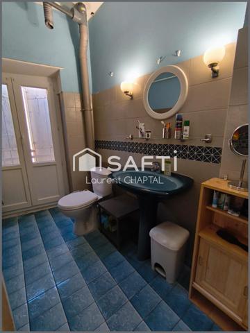 Maison de village rénovée.