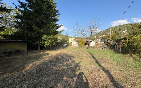 Terrain à vendre    L'Escarène