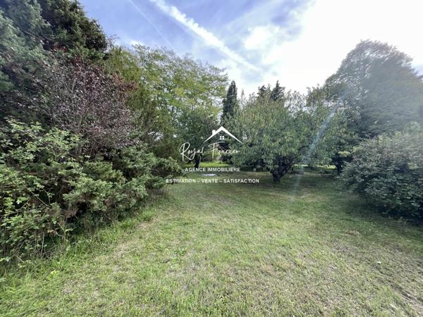 Dans un hameau à ST SULPICE, sur la commune des ORMES, à 5 mn de DANGE ST ROMAIN