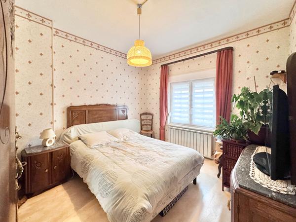 Charmante maison des années 30 avec son jardin, son garage et ses caves sèches