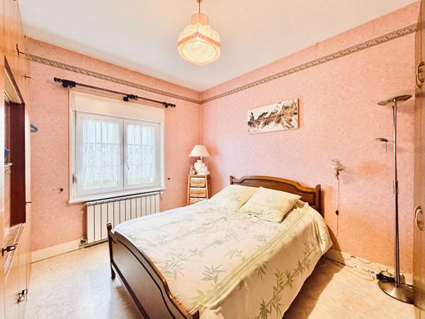 Charmante maison des années 30 avec son jardin, son garage et ses caves sèches