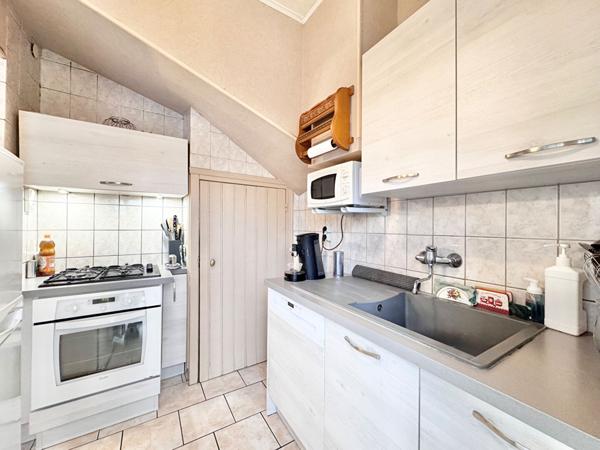 Charmante maison des années 30 avec son jardin, son garage et ses caves sèches