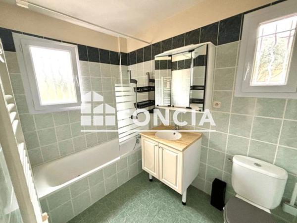 Location Maison 5 pièces 111.6 m² - 805 ROUTE DE TOURRIS - La Valette Du Var 83160