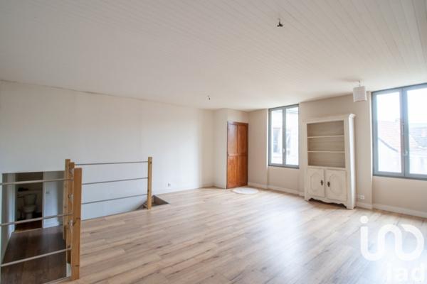 Appartement 6 pièces de 166 m² à Beynes (78650)