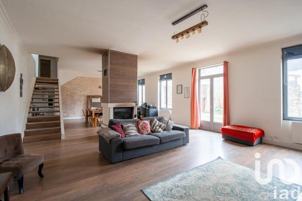 Appartement 6 pièces de 166 m² à Beynes (78650)