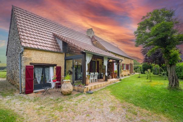 Masclat (46350) EXCLUSIVITÉ - MAISON EN PIERRE 4 PIÈCES AVEC PISCINE