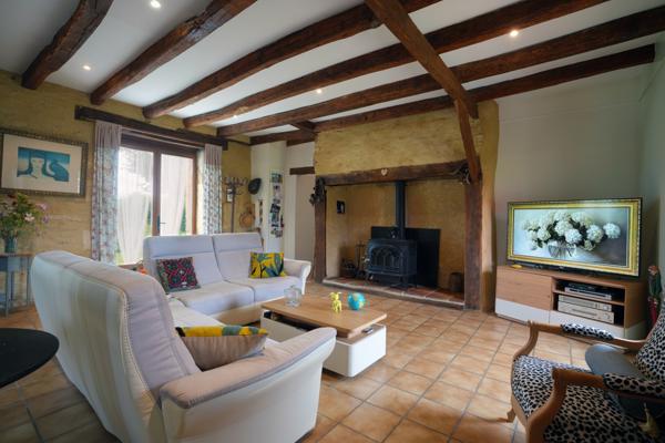 Masclat (46350) EXCLUSIVITÉ - MAISON EN PIERRE 4 PIÈCES AVEC PISCINE