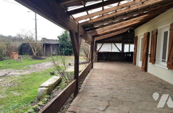 A VENDRE - GIEVRES (41) - Une maison principale d'habitation d'une surface habitable de 90m² en...