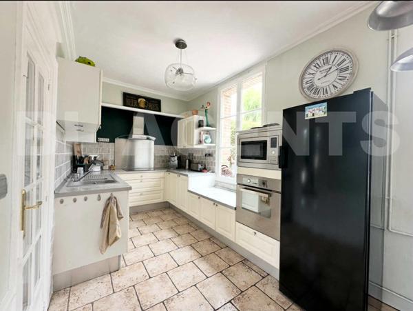 maison/villa 11 pièce(s) 280 m2