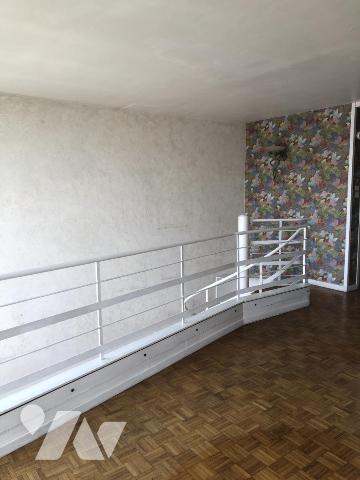 VALENCIENNES HYPER CENTRE APPARTEMENT EN DUPLEX LUMINEUX