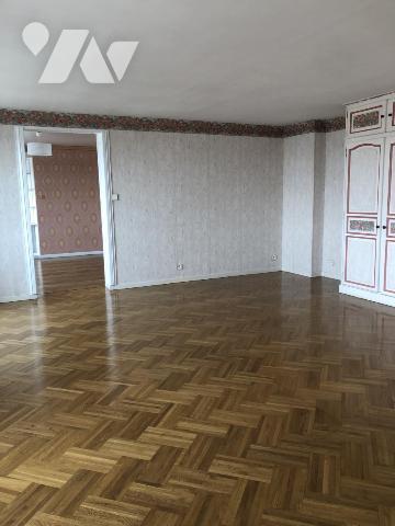 VALENCIENNES HYPER CENTRE APPARTEMENT EN DUPLEX LUMINEUX