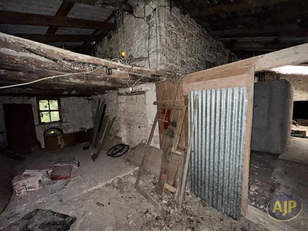 Vente maison Echebrune : 33 500 € - AJP Immobilier Pons