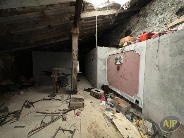 Vente maison Echebrune : 33 500 € - AJP Immobilier Pons