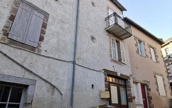 Maison à vendre    3 pièces •  Allassac