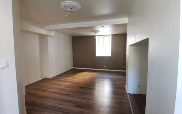 Maison à vendre    3 pièces •  Allassac