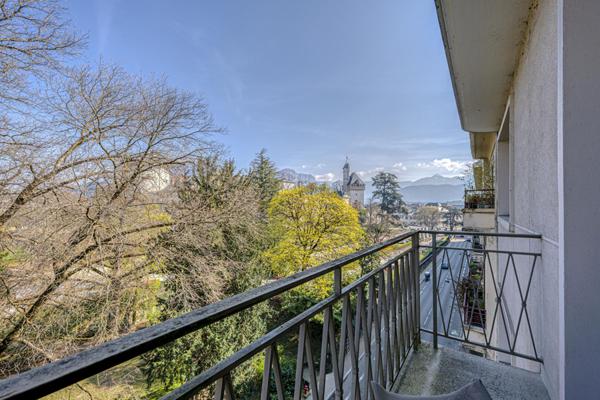 Appartement 4 pièces à vendre au centre-ville de Chambéry - 95,50 m²