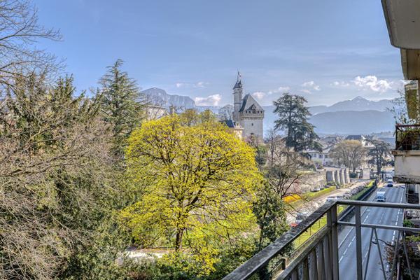 Appartement 4 pièces à vendre au centre-ville de Chambéry - 95,50 m²