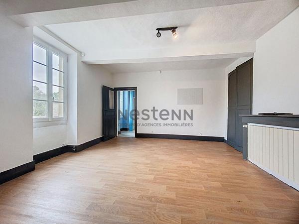 A vendre Maison de village 5 pieces de 134m2, a Ornezan, avec dependance sur un jardin arbore de