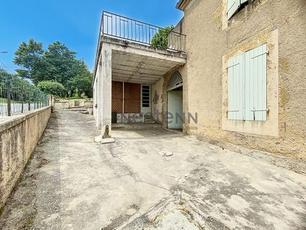 A vendre Maison de village 5 pieces de 134m2, a Ornezan, avec dependance sur un jardin arbore de
