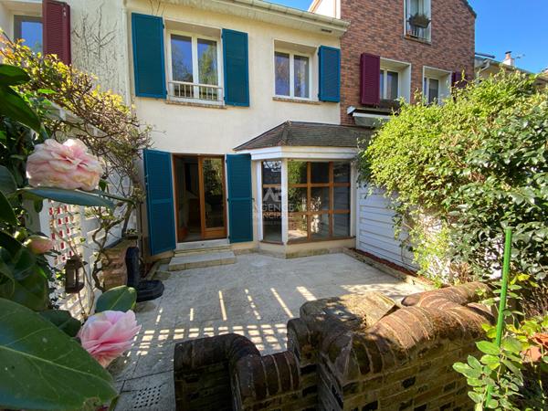 A LOUER- Maison meublé 5 pièces ? SAINT-GERMAIN-EN-LAYE ? Quartier Sous-Préfecture Loyer 3 200 €/mois **  - Référence  18404