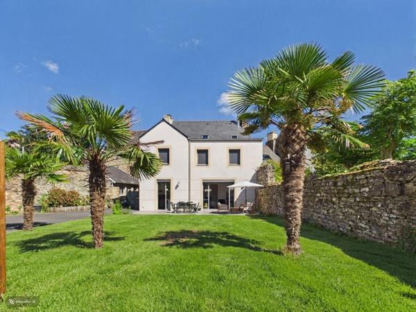 COUP DE CŒUR MAISON DE 183 m² ENTIEREMENT RÉNOVÉE