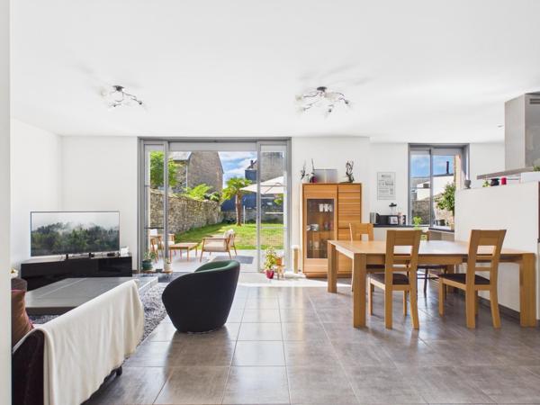 COUP DE CŒUR MAISON DE 183 m² ENTIEREMENT RÉNOVÉE