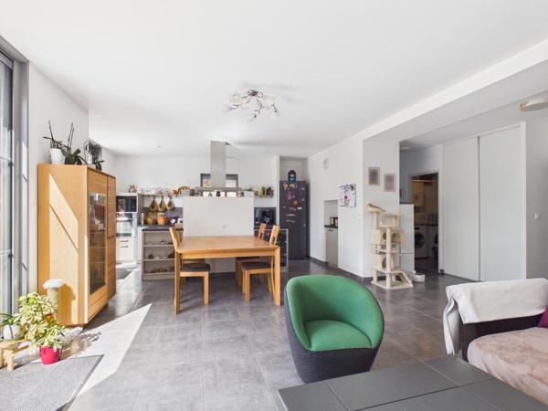 COUP DE CŒUR MAISON DE 183 m² ENTIEREMENT RÉNOVÉE