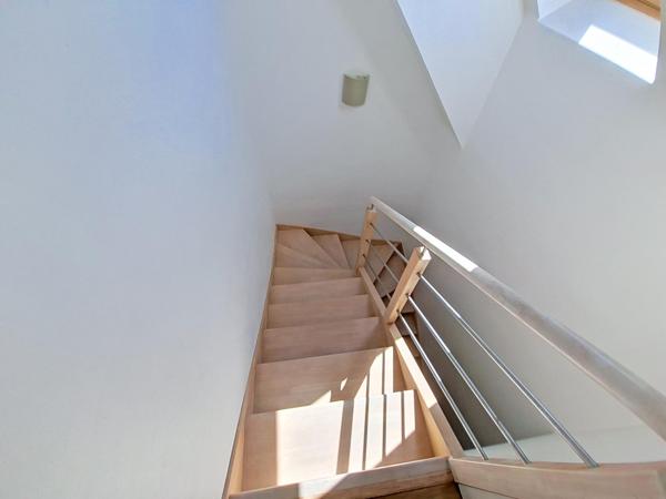 COUP DE CŒUR MAISON DE 183 m² ENTIEREMENT RÉNOVÉE