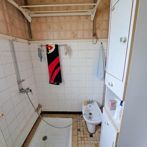 A VENDRE LAVELANET 2 APPARTEMENTS + 2 GARAGES + 2 JARDINS