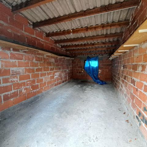 A VENDRE LAVELANET 2 APPARTEMENTS + 2 GARAGES + 2 JARDINS