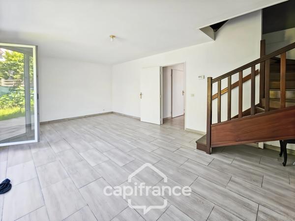 MAISON FAMILIALES 5 PIÈCES AVEC JARDIN ET GARAGE