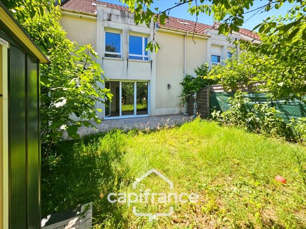 MAISON FAMILIALES 5 PIÈCES AVEC JARDIN ET GARAGE