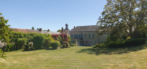 Aougny (51170) GRANDE MAISON AVEC GITE ET BEAU TERRAIN