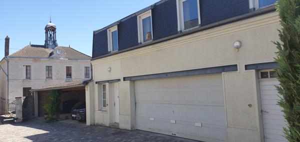 Aougny (51170) GRANDE MAISON AVEC GITE ET BEAU TERRAIN